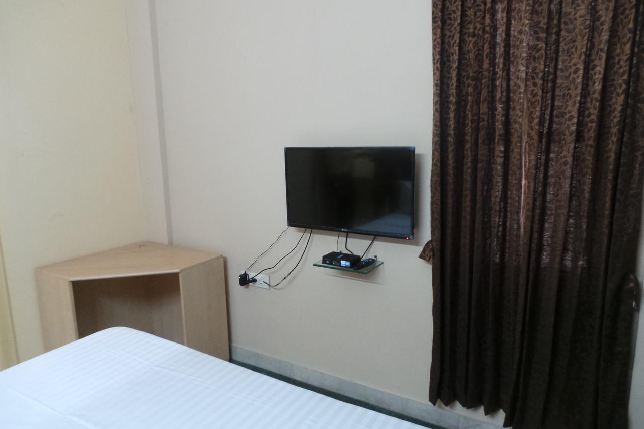 White House Hotel Bangalore Exterior foto