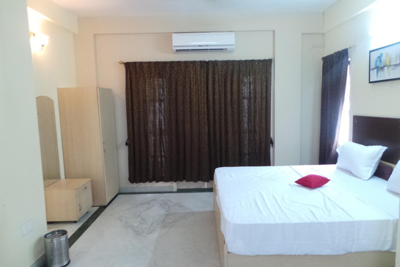 White House Hotel Bangalore Exterior foto
